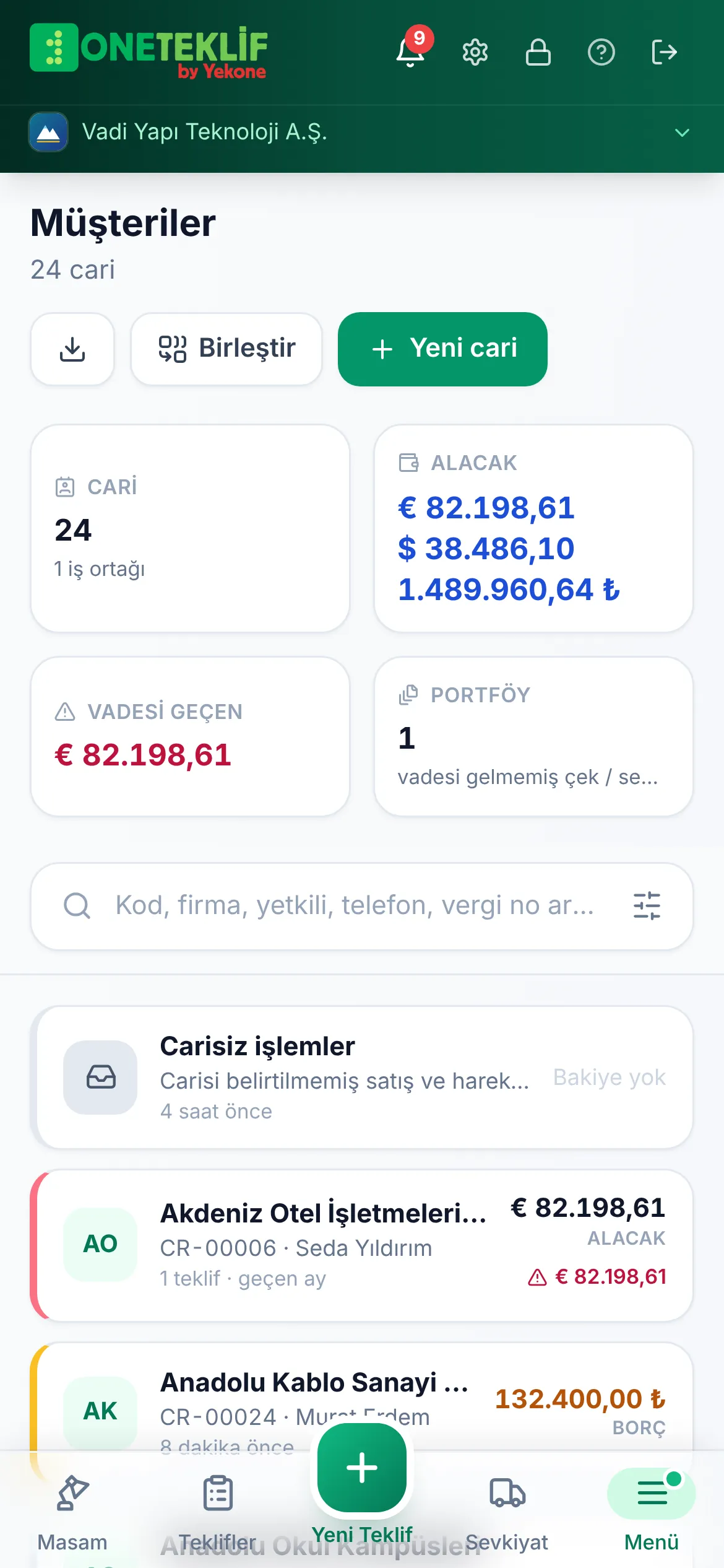 Cariler sayfası: 24 cari, alacak ve vadesi geçen toplamlar, cari kartları (mobil uygulama)