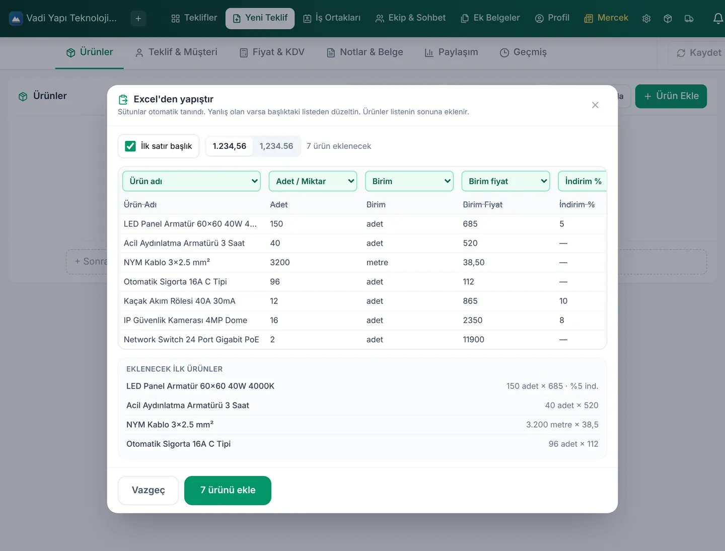 Excel'den yapıştır penceresi açık, yedi satırlık ürün listesi