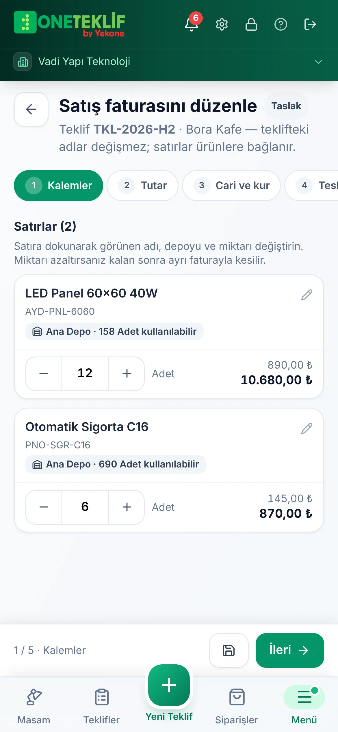 Tekliften satış faturası hazırlama: teklif kalemleri ürünlerle eşleştirilmiş, depo seçimi (mobil uygulama)